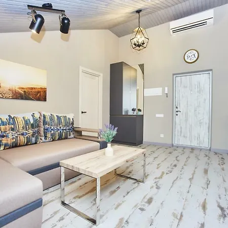Luxury In The Heart Apartment *